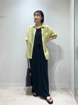 「GALLARDAGALANTE（ガリャルダガランテ）の【2WAY】カシュクールローンシャツ（シャツ/ブラウス、イエロー系）」を使った、momoka ikedaさん（レディース・157cm）の夏コーディネート