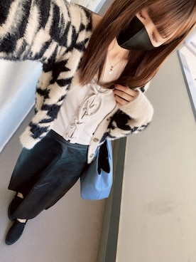 「レザースカート」｜「アイテム（スリッポン）」を使った、⊿mey さん（レディース・169cm）の秋コーディネート