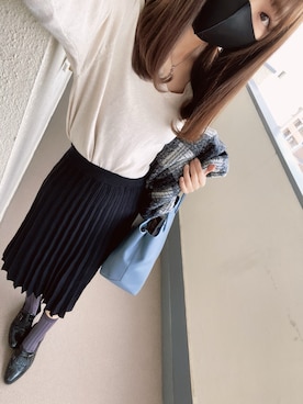 「お仕事スタイル」｜「アイテム（その他アウター）」を使った、⊿mey さん（レディース・169cm）の秋コーディネート