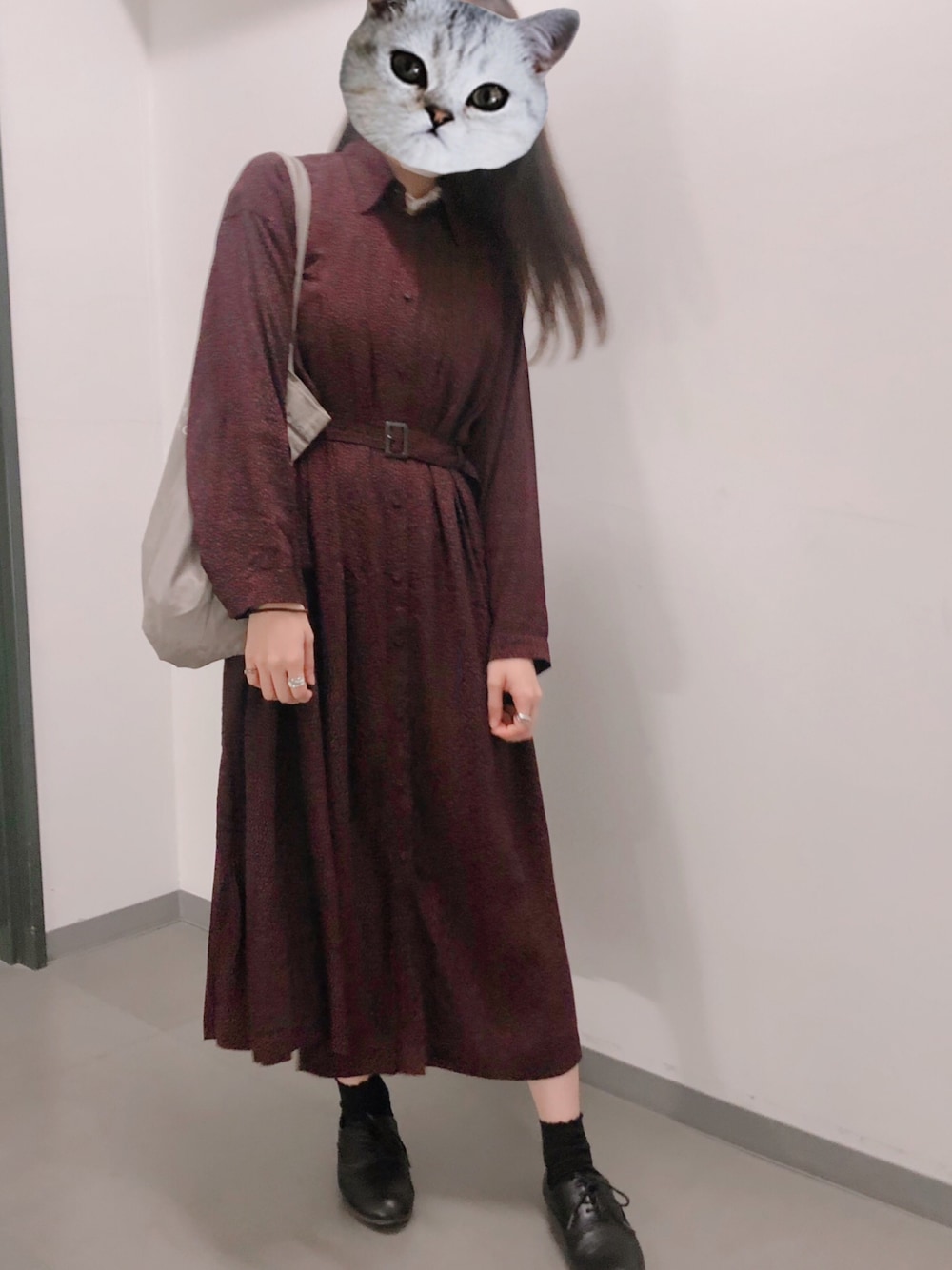 「シンプルコーデ、今日のコーデ、秋のコーデ、ユニクロ、UNIQLO、ワンピース、レースアップシューズ、ラクチンコーデ、低身長、低身長コーデ」｜「UNIQLOのアイテム（ワンピース、ブルー系）」を使った、けろさん（レディース・150cm）の秋コーディネートの1枚目の写真