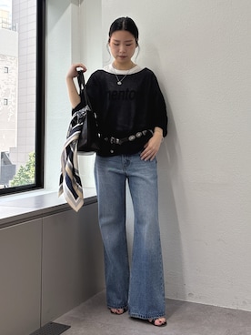 「GALLARDAGALANTE（ガリャルダガランテ）のセンタークリースフレアデニム（デニムパンツ、ブルー系）」を使った、SERIさん（レディース・156cm）の春コーディネート