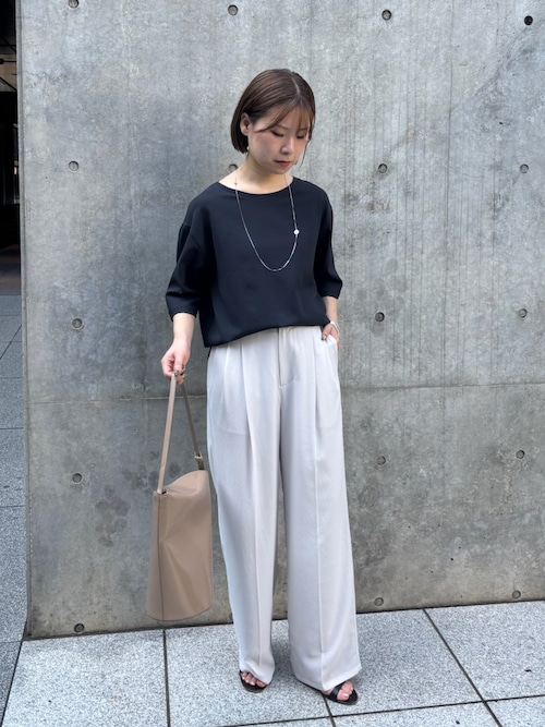 セール】バックスリットハーフスリーブブラウス（シャツ/ブラウス