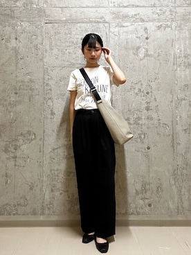 「russet（ラシット）の【ユニセックス】レザーホーボーバッグ L（ショルダーバッグ、ベージュ系）」を使った、mokaさん（レディース・165cm）の秋コーディネート