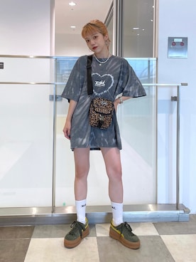 「アイテム（レッグウェア）」を使った、林 奈実さん（レディース・155cm）の夏コーディネート