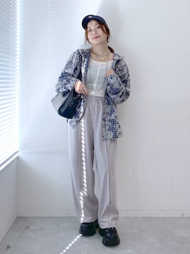 「アイテム（ネックレス、グレー系）」を使った、Chisaさん（レディース・154cm）の夏コーディネート