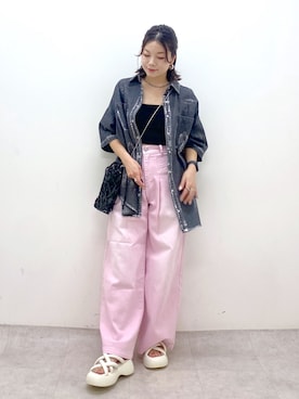 「ワイドパンツ」｜「アイテム（デニムパンツ、ピンク系）」を使った、Chisaさん（レディース・154cm）の夏コーディネート