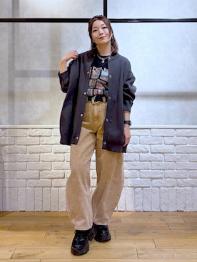 「PAGEBOY（ページボーイ）のプラットチャンキースニーカー（スニーカー、ブラック系）」を使った、Chisaさん（レディース・154cm）の春コーディネート