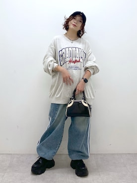 「PAGEBOY（ページボーイ）のレトロボストンBAG（ショルダーバッグ）」を使った、Chisaさん（レディース・154cm）の秋コーディネート