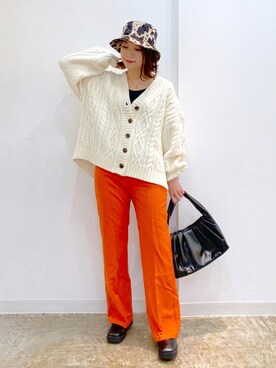 「PAGEBOY（ページボーイ）のケーブルVネックカーディガン（ニット/セーター）」を使った、Chisaさん（レディース・154cm）の秋コーディネート