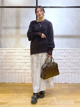 「PAGEBOY（ページボーイ）のサテンナロースカート 【ウエストゴム・ストレスフリー】（スカート）」を使った、Chisaさん（レディース・154cm）の冬コーディネート