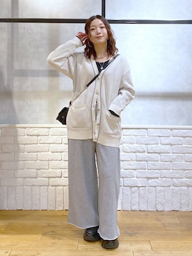 「PAGEBOY（ページボーイ）のサイドタックルーズウラケパンツ/イージーパンツ【4color・2size】（スウェットパンツ）」を使った、Chisaさん（レディース・154cm）の秋コーディネート