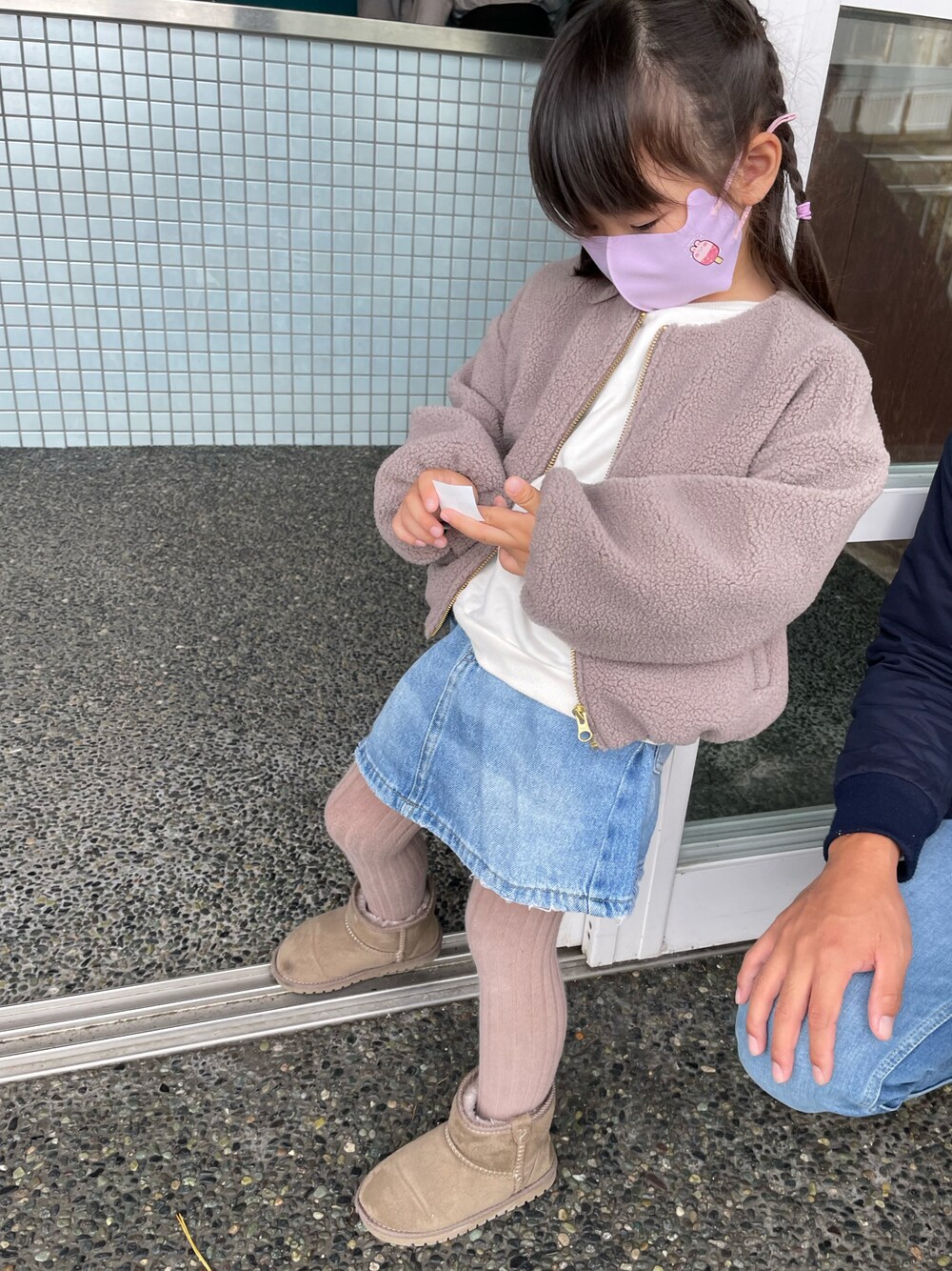 「キッズコーデ、キッズファッション、娘コーデ、女の子コーデ、休日スタイル、アプレレクール、グローバルワーク(GLOBAL WORK)、ZARA KIDS、ザラキッズ」｜「GLOBAL WORKのアイテム（ジャケット/アウター、ピンク系）」を使った、ars.k♡aさん（キッズ・110cm）の冬コーディネートの1枚目の写真