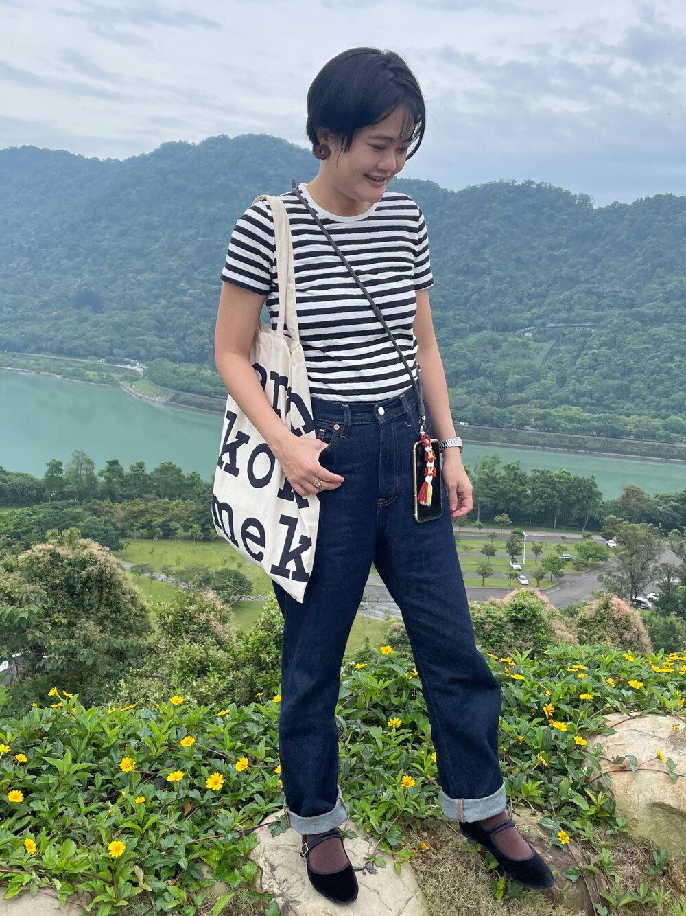 「休日スタイル、春服コーデ、大人女子、低身長コーデ、夏服、あめかじ、綺麗めカジュアル、UNIQLO、40代ファッション、淡色女子、Instagram fjy.lover、marimekko、MUJI」｜「MUJI Laboのアイテム（デニムパンツ、ブルー系）」を使った、fjy.lover❁さん（レディース・159cm）の春コーディネートの1枚目の写真