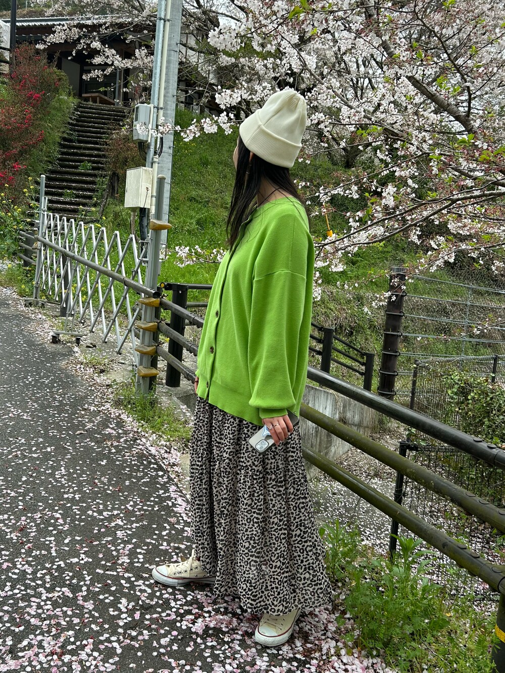 トップス Carimer LOWRYS FARM（ローリーズファーム）の「BIGシルエットクルー