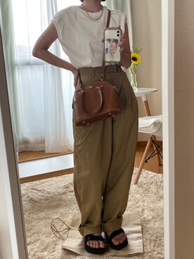 栞里さんのコーディネート