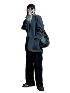 「アイテム（メッセンジャーバッグ）」を使った、鈴木すうこさん（レディース・154cm）の秋コーディネート