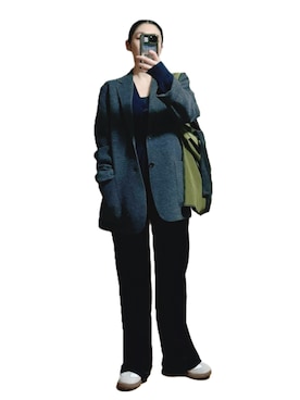 「アイテム（バッグ、グリーン系）」を使った、鈴木すうこさん（レディース・154cm）の秋コーディネート