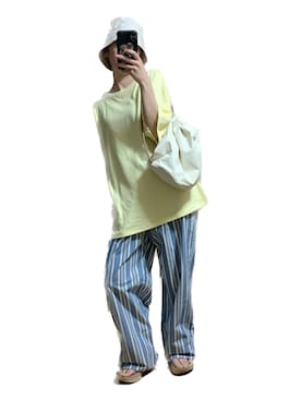 「カラーTシャツ」｜「アイテム（パンツ）」を使った、鈴木すうこさん（レディース・154cm）の夏コーディネート
