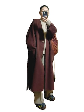 「アイテム（ノーカラーコート）」を使った、鈴木すうこさん（レディース・154cm）の秋コーディネート