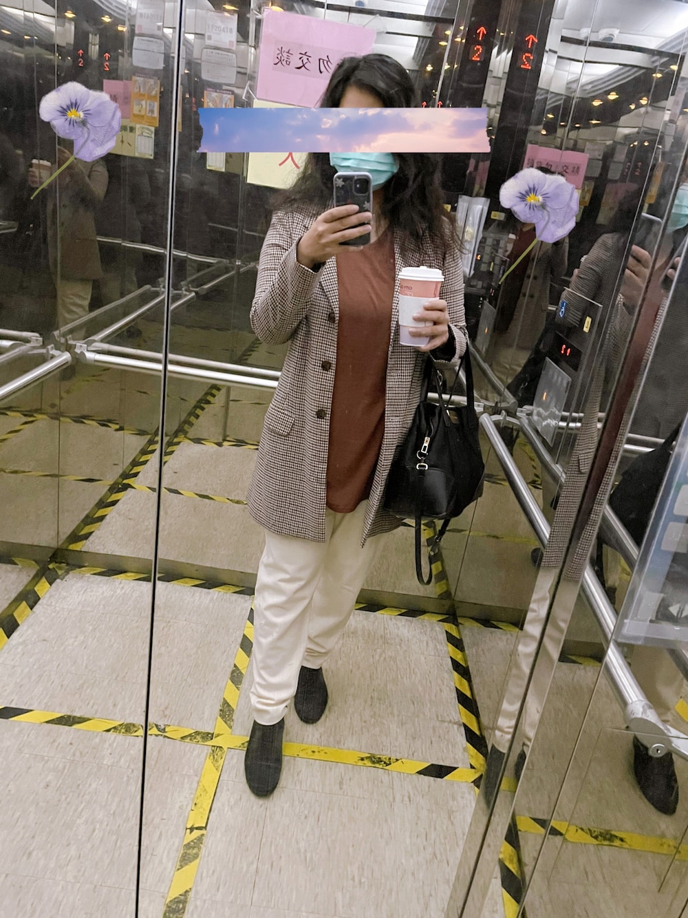 「blazer、white pants、白いパンツ、ブレザー、ootd、お仕事コーデ、office style、秋コーデ、bb dakota、missguided」｜「Missguidedのアイテム（スウェットパンツ、ホワイト系）」を使った、linlinさん（レディース・160cm）の秋コーディネートの1枚目の写真