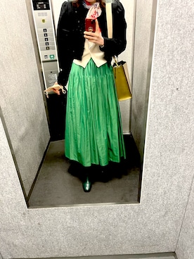 「Yves Saint Laurent（イヴサンローラン）のアイテム（ノーカラージャケット）」を使った、まめぞうさん（レディース・166cm）の春コーディネート