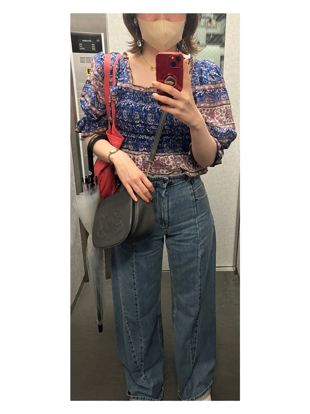 「デニムっていいよね、Maison Margiela、seanewyork、マルジェラ、再構築デニム、beautiful people、stan smith、ゴアテックス」｜「Maison Margielaのマルジェラ　デニム（デニムパンツ、ブルー系）」を使った、まめぞうさん（レディース・166cm）の夏コーディネートの1枚目の写真