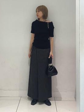 「SENSE OF PLACE by URBAN RESEARCH(センスオブプレイスバイアーバンリサーチ)の『洗濯可』メタルボタンオフショルリブセーター(ニット/セーター、ブラック系)」を使った、kokoroさん(レディース・161cm)の春コーディネート