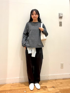 「かぐれ（カグレ）のアイテム（Tシャツ/カットソー）」を使った、harunaさん（レディース・158cm）の秋コーディネート