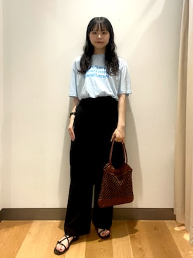 「URBAN RESEARCH（アーバンリサーチ）のシアープリントカラーTシャツ（Tシャツ/カットソー、ブルー系）」を使った、harunaさん（レディース・158cm）の夏コーディネート