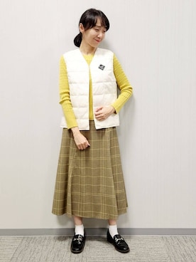 「アイテム（ダウンベスト、ホワイト系）」を使った、naraさん（レディース・158cm）の秋コーディネート