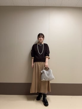 「UNTITLED（アンタイトル）の【8色展開／コンパクト丈】レーヨン混 コクーンニット（ニット/セーター、ブラウン系）」を使った、Atsumiさん（レディース・158cm）の秋コーディネート