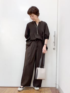 「SHOO・LA・RUE（シューラルー）の【洗濯後しわになりにくい/S-LL/インせず着られる】自然に体型カバー 麻調ペプラムブラウス（シャツ/ブラウス、ブラウン系）」を使った、みぃさん（レディース・159cm）の春コーディネート