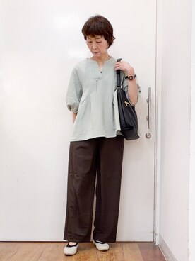 「SHOO・LA・RUE（シューラルー）の【洗濯後しわになりにくい/S-LL/インせず着られる】自然に体型カバー 麻調ペプラムブラウス（シャツ/ブラウス、グリーン系）」を使った、みぃさん（レディース・159cm）の春コーディネート