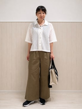 「SHOO・LA・RUE（シューラルー）のアイテム（その他パンツ）」を使った、まつみさん（レディース・162cm）の秋コーディネート