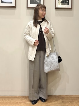 「SHOO・LA・RUE（シューラルー）の【撥水/S-LL/洗濯機可】ウエスト絞れる キルト中綿ジャケット（ノーカラージャケット、ホワイト系）」を使った、まつみさん（レディース・162cm）の秋コーディネート