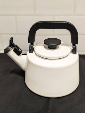 「アイテム（食器/キッチン）」を使った、シモさん（メンズ・174cm）の秋コーディネート
