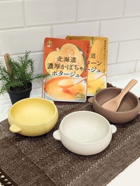 「アイテム（食器）」を使った、シモさん（メンズ・174cm）の秋コーディネート