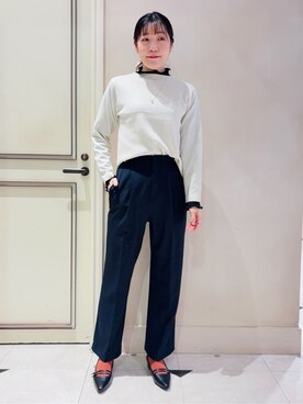 「grove（グローブ）の春新色！洗濯機で洗えるベーシックニット【毛玉軽減】（ニット/セーター、ホワイト系）」を使った、あみぴーさん（レディース・170cm）の冬コーディネート