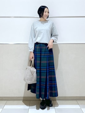 「Dessin（デッサン）の【洗える/7色展開/XS-L】バックヘンリーミニ裏毛 長袖（Tシャツ/カットソー、グレー系）」を使った、erikoさん（レディース・165cm）の秋コーディネート