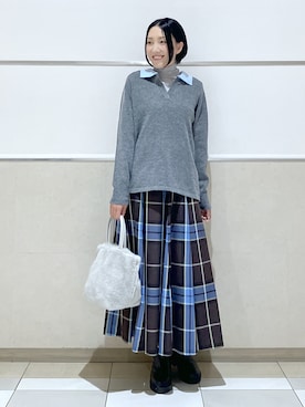 「Dessin（デッサン）の【洗える/チクチクしにくい】モヘヤライク バイカラースキッパーポロニット（ニット/セーター、グレー系）」を使った、erikoさん（レディース・165cm）の秋コーディネート