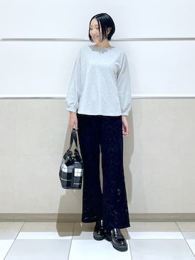 「Dessin（デッサン）の【洗える/7色展開/XS-L】バックヘンリーミニ裏毛 長袖（Tシャツ/カットソー、グレー系）」を使った、erikoさん（レディース・165cm）の秋コーディネート