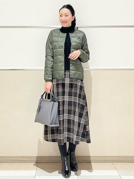 「アイテム（ダウンジャケット/コート、グリーン系）」を使った、erikoさん（レディース・165cm）の冬コーディネート