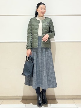「アイテム（ダウンジャケット/コート、グリーン系）」を使った、erikoさん（レディース・165cm）の冬コーディネート