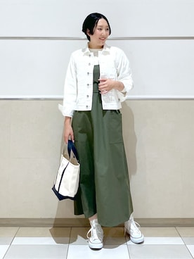「アイテム（デニムジャケット、ホワイト系）」を使った、erikoさん（レディース・165cm）の春コーディネート