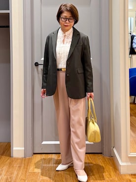 「アイテム（ボストンバッグ）」を使った、Karubeさん（レディース・161cm）の秋コーディネート