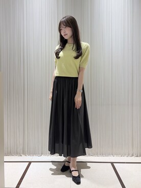 「UNTITLED（アンタイトル）の【アンサンブル可】ラメ混クルーネックプルオーバー（ニット/セーター、イエロー系）」を使った、mico7utさん（レディース）の夏コーディネート