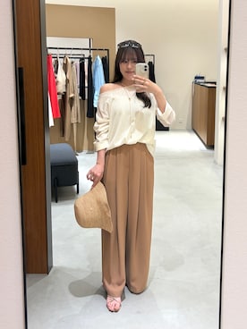 「LOUNGEDRESS（ラウンジドレス）の《夏に快適/セットアップ可》ライトタックワイドパンツ（その他パンツ、イエロー系）」を使った、sakuraさん（レディース・153cm）の夏コーディネート