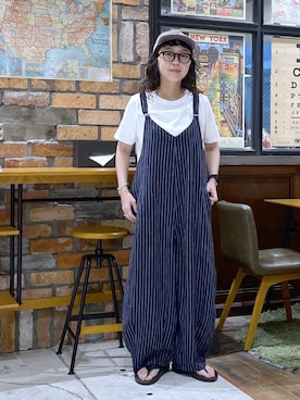 「niko and...（ニコアンド）のFINEリネンコクーンサロペット（サロペット/オーバーオール、ブルー系）」を使った、おやぶさん（レディース・157cm）の夏コーディネート