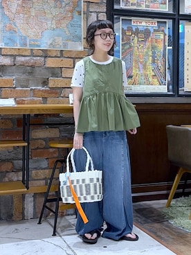 「アイテム（かごバッグ）」を使った、おやぶさん（レディース・157cm）の夏コーディネート