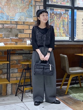 「niko and...（ニコアンド）の[MODE NORM CORE] シャーリングクループルオーバー（Tシャツ/カットソー、ブラック系）」を使った、おやぶさん（レディース・157cm）の夏コーディネート
